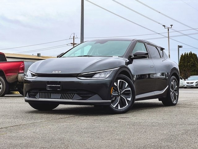 2024 Kia EV6 Light L/R's photo