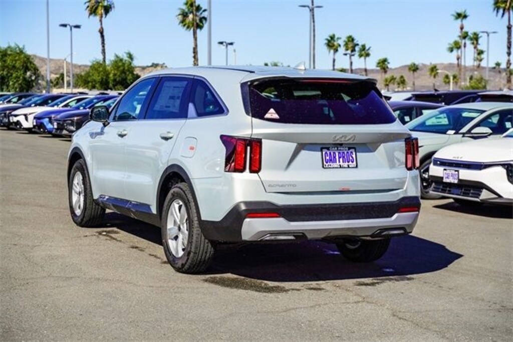 New 2026 Kia Sorento LX SUV