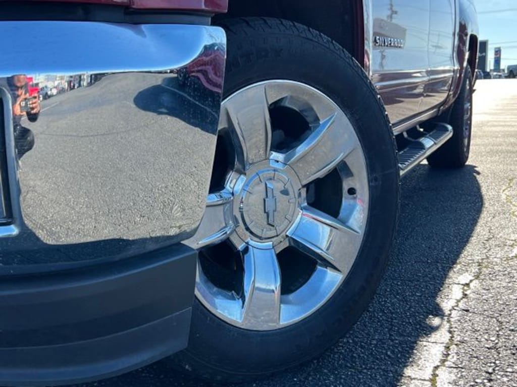 Used 2018 Chevrolet Silverado 1500 LT w/1LT Truck Crew Cab