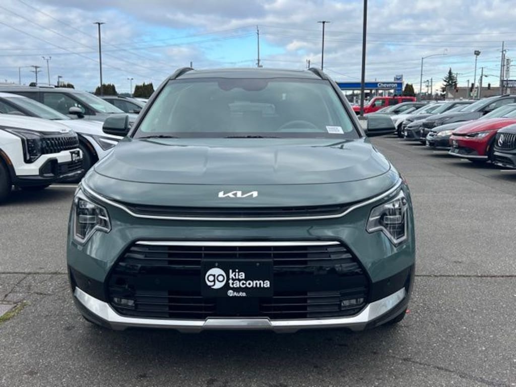 New 2026 Kia Niro SX Touring SUV