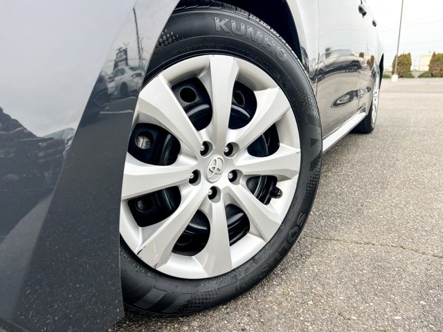 Used 2024 Toyota Corolla LE with VIN 5YFB4MDEXRP151568 for sale in Northfield, Minnesota