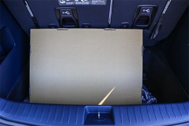 2026 Kia Carnival SX - Photo 24
