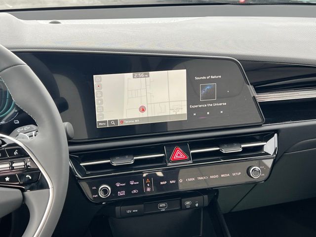 2025 Kia Niro SX Touring - Photo 22