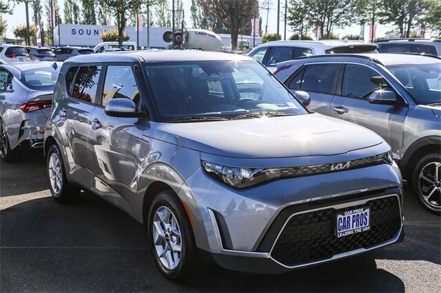 2025 Kia Soul S's photo