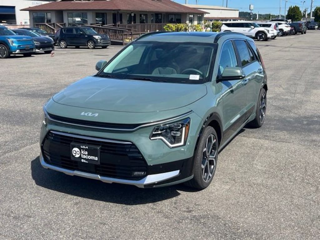 New 2026 Kia Niro SX Touring SUV