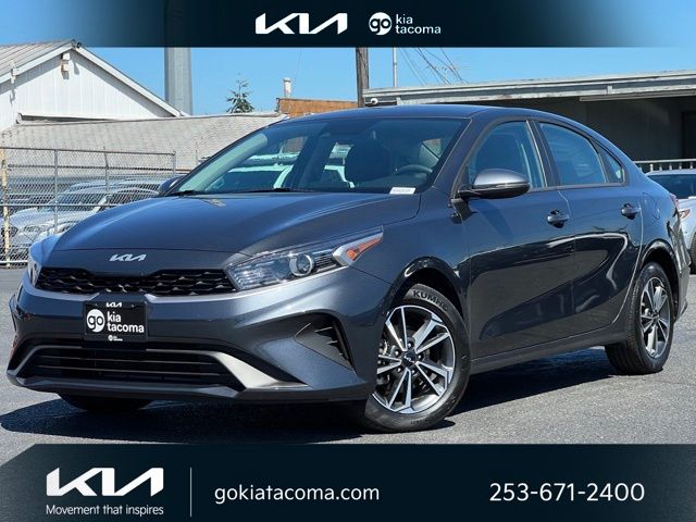 2023 Kia Forte LXS AT's photo