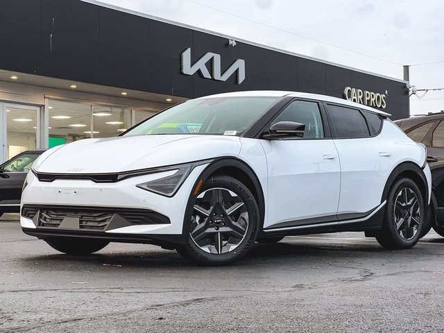 2025 Kia EV6 Light's photo