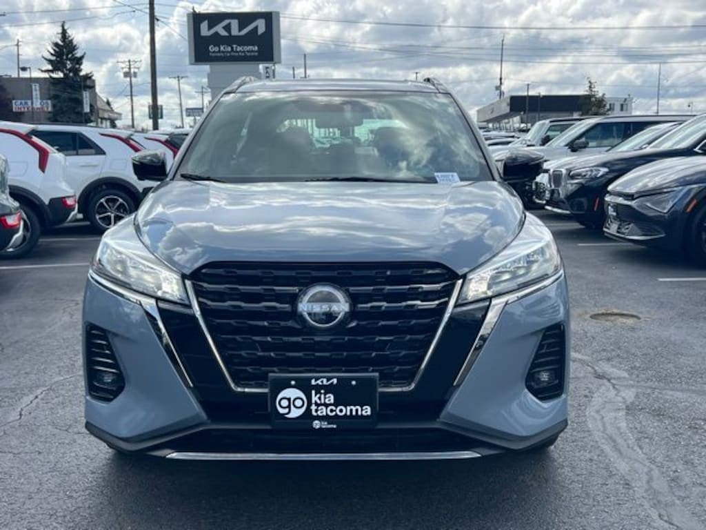 Used 2022 Nissan Kicks SR SUV