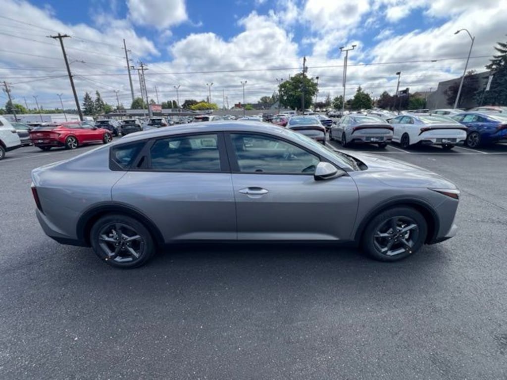 New 2026 Kia K4 LXS Sedan