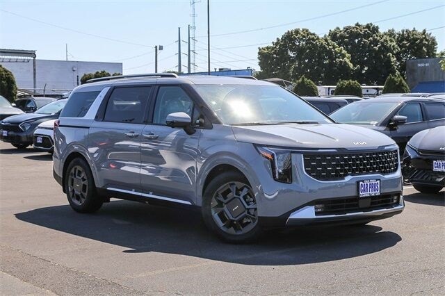 2026 Kia Carnival SX's photo