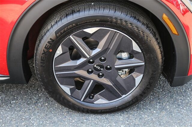 2025 Kia EV6 Light L/R - Photo 11