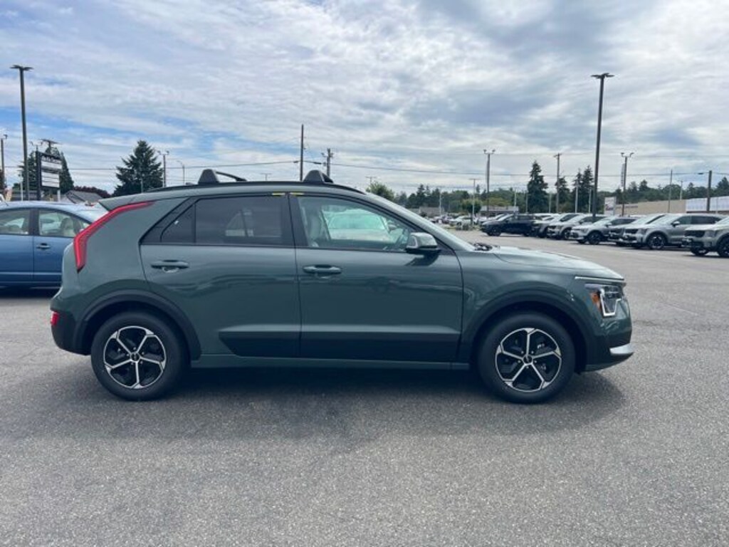 New 2026 Kia Niro EX SUV