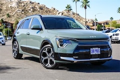 2025 Kia Niro SX Touring SUV