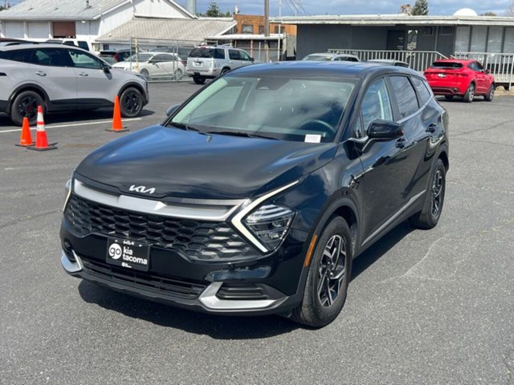 Certified 2025 Kia Sportage LX SUV