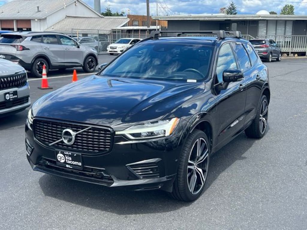 Used 2021 Volvo XC60 Recharge Plug-In Hybrid T8 R-Design SUV