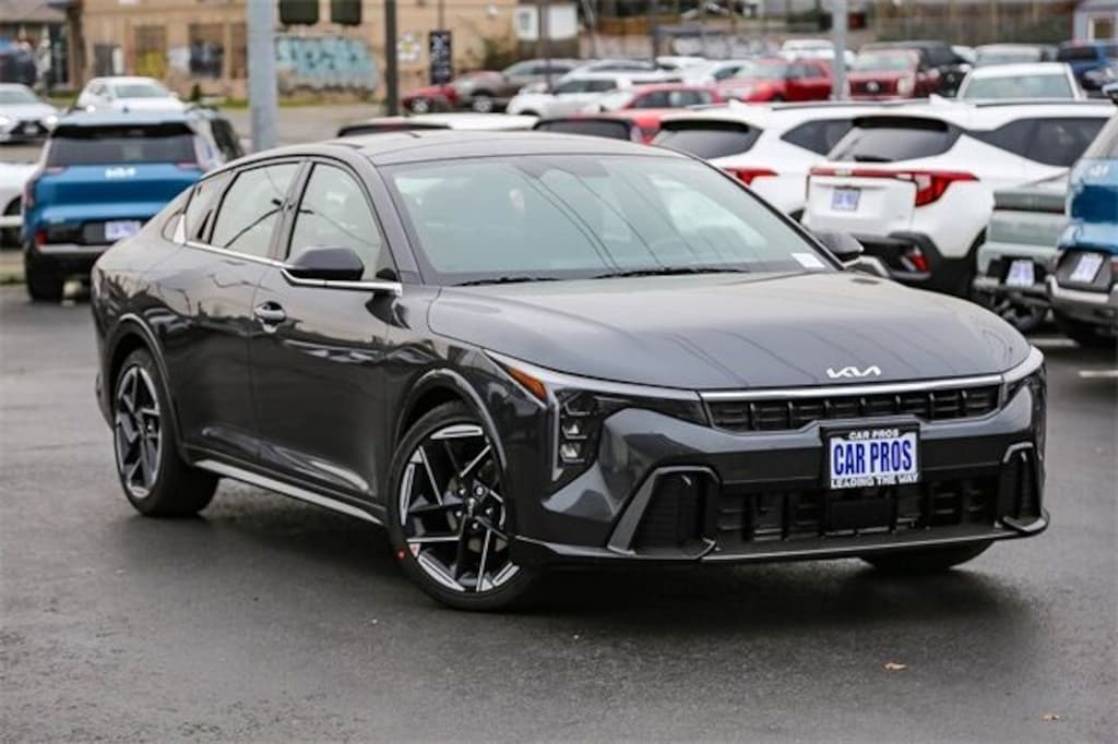 New 2025 Kia K4 GT-Line Sedan