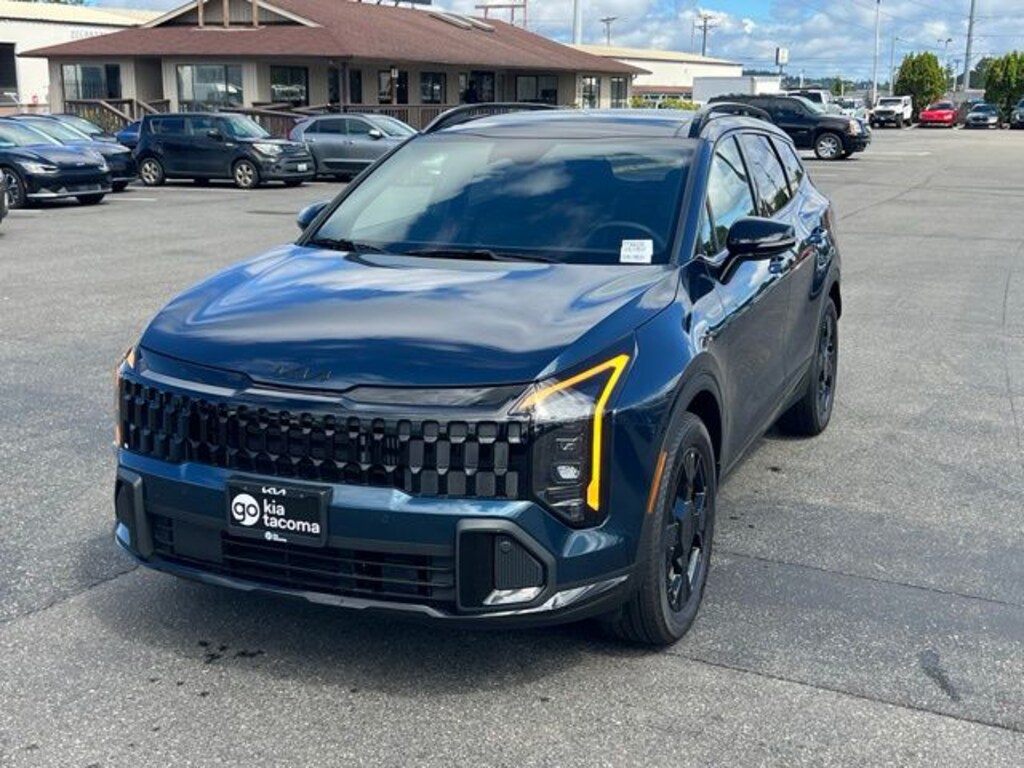 New 2026 Kia Sportage Plug-In Hybrid X-Line SUV