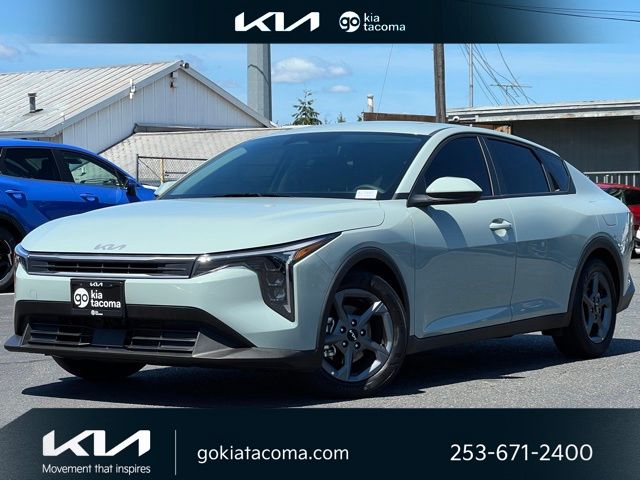 2025 Kia K4 LXS AT's photo