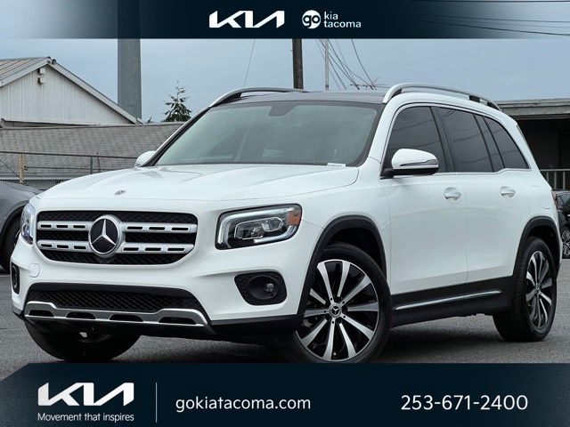 2023 Mercedes-Benz GLB GLB 250 4MATIC's photo