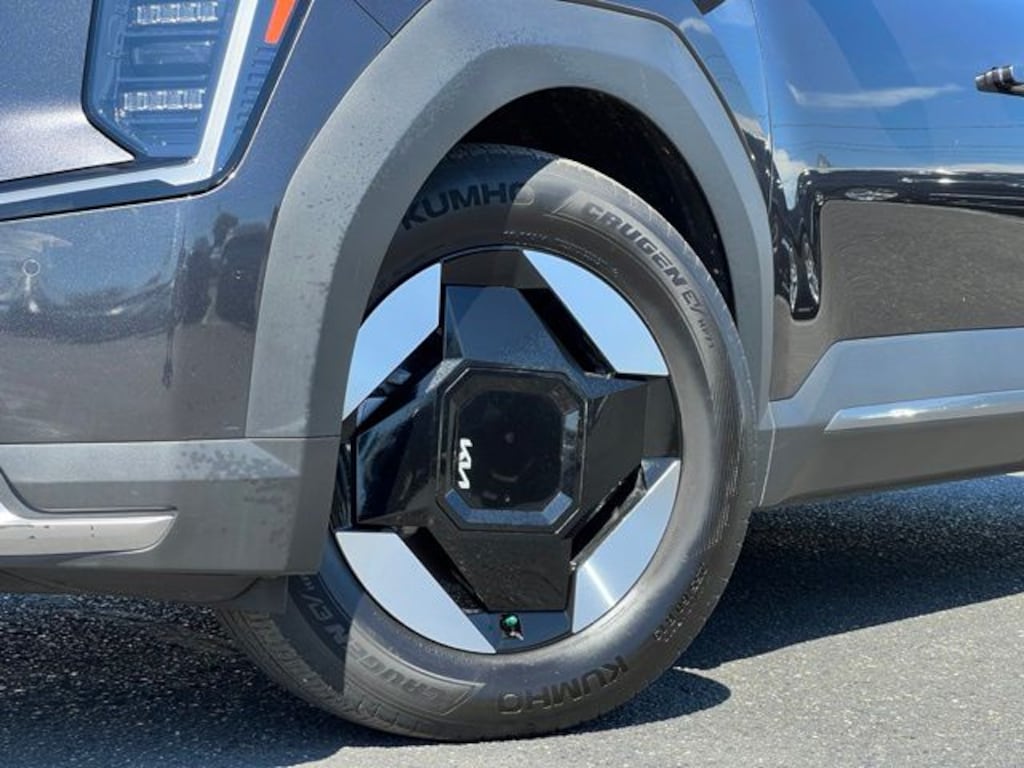 Certified 2024 Kia EV9 Wind SUV