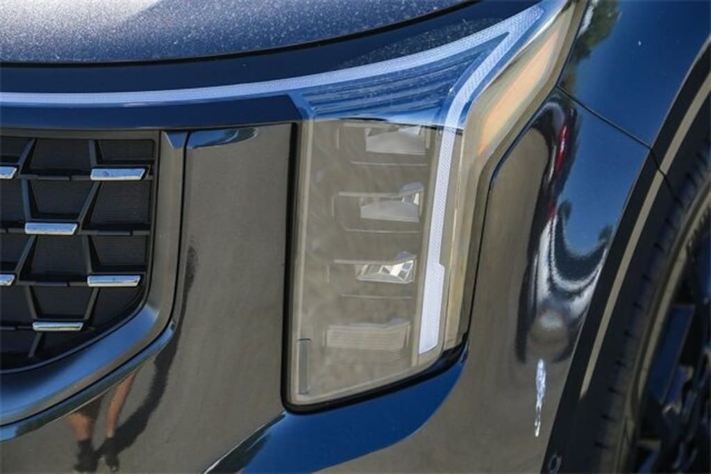 New 2026 Kia Carnival Hybrid SX Van Passenger Van