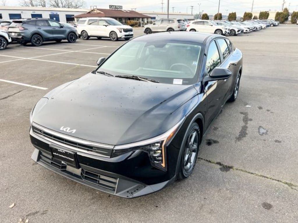 Certified 2025 Kia K4 LXS Sedan
