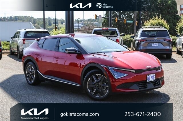 2025 Kia EV6 Light L/R's photo