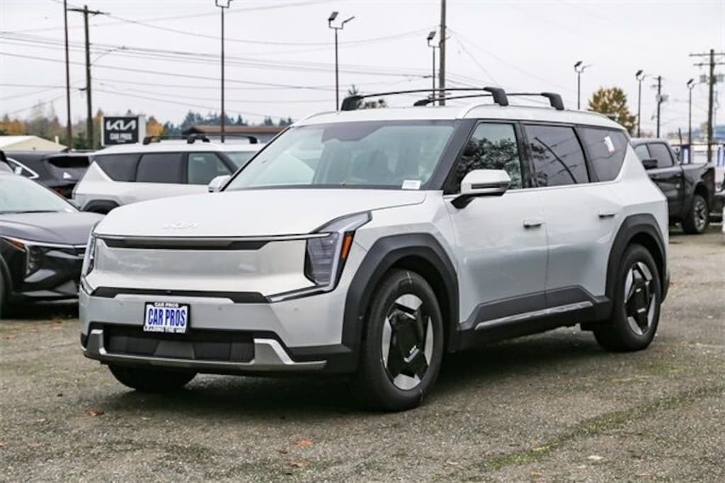 New 2026 Kia EV9 Wind SUV