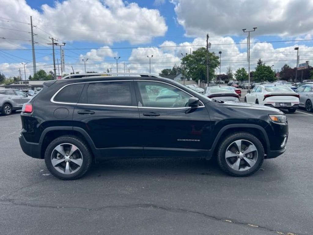 Used 2019 Jeep Cherokee Limited 4x4 SUV