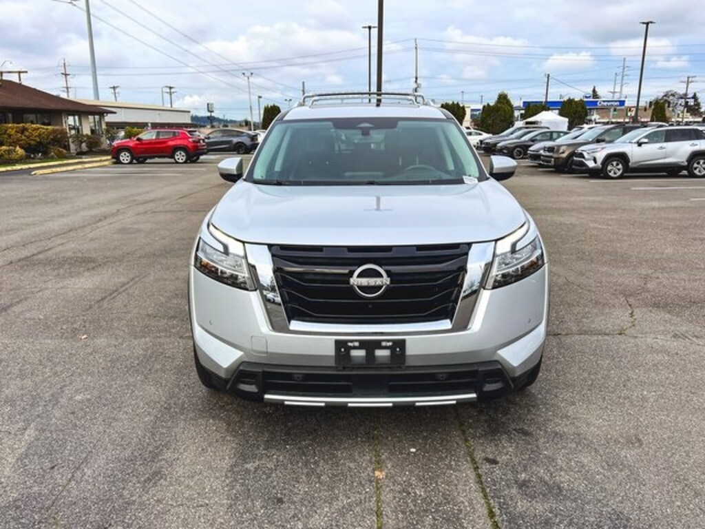 Used 2023 Nissan Pathfinder Platinum SUV
