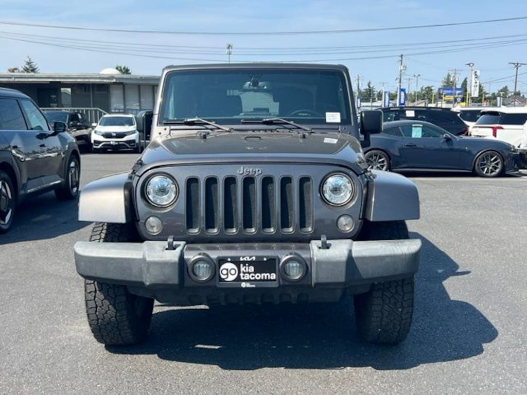 Used 2018 Jeep Wrangler JK Sahara 4x4 SUV