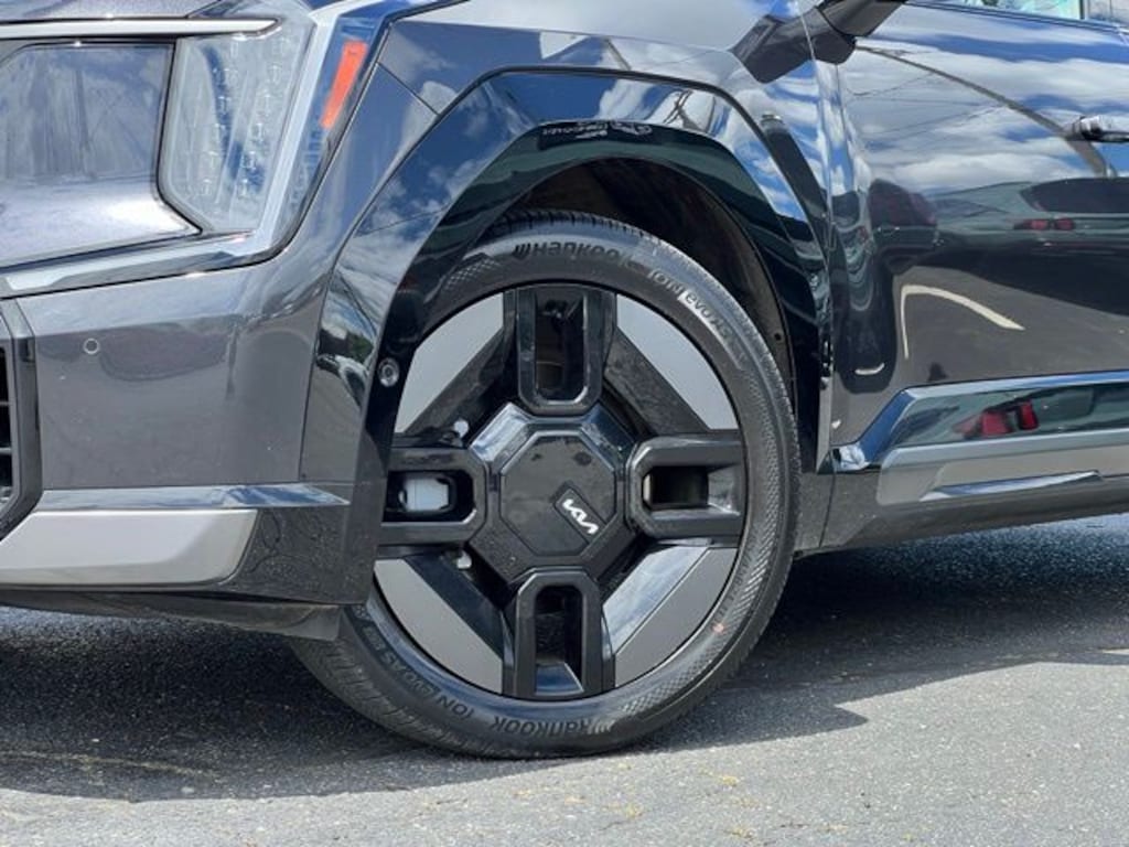 Certified 2024 Kia EV9 GT-Line SUV