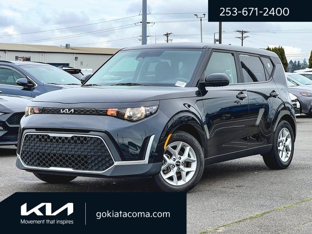 2023 Kia Soul LX's photo
