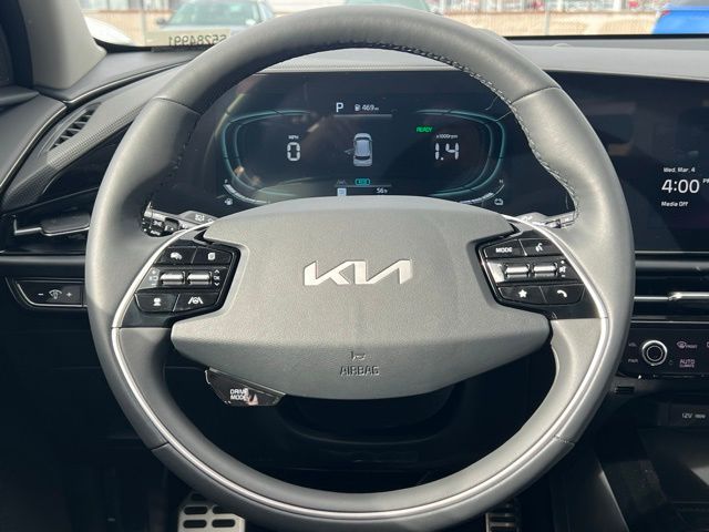 2025 Kia Niro SX Touring - Photo 21