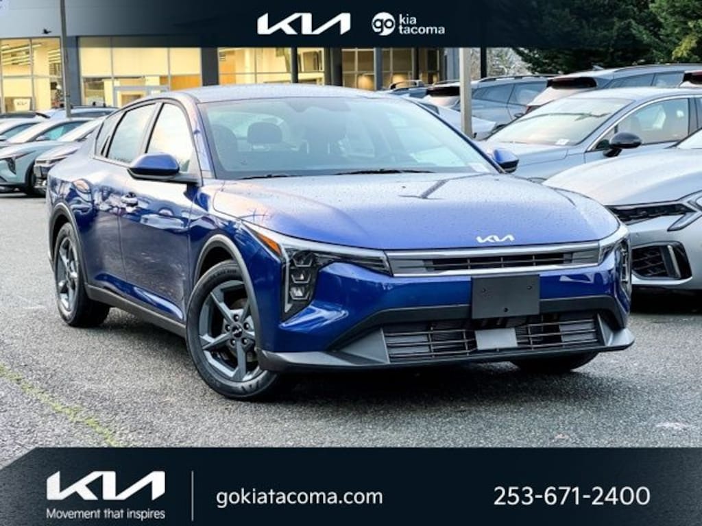 New 2025 Kia K4 LXS Sedan