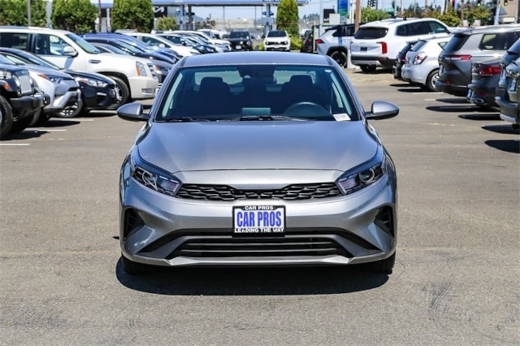 Used 2024 Kia Forte LXS Sedan