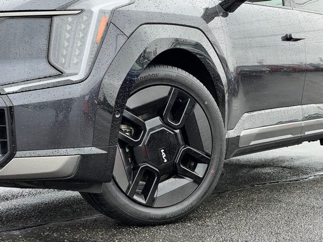 Used 2025 Kia EV9 GT-Line with VIN 5XYAEFS52SG002914 for sale in Tacoma, WA