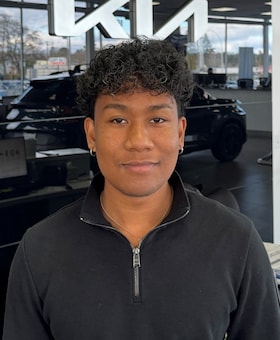 Staff member Ben Cousins from ID_836d58