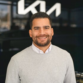 Staff member Renzo Torcat from ID_836d58