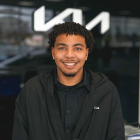 Staff member Tayvian Watson from ID_836d58