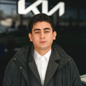 Staff member Eduardo Vasquez from ID_836d58