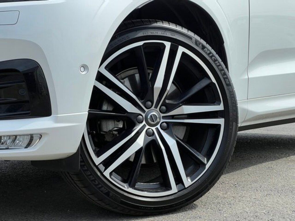Used 2020 Volvo XC60 T6 R-Design SUV