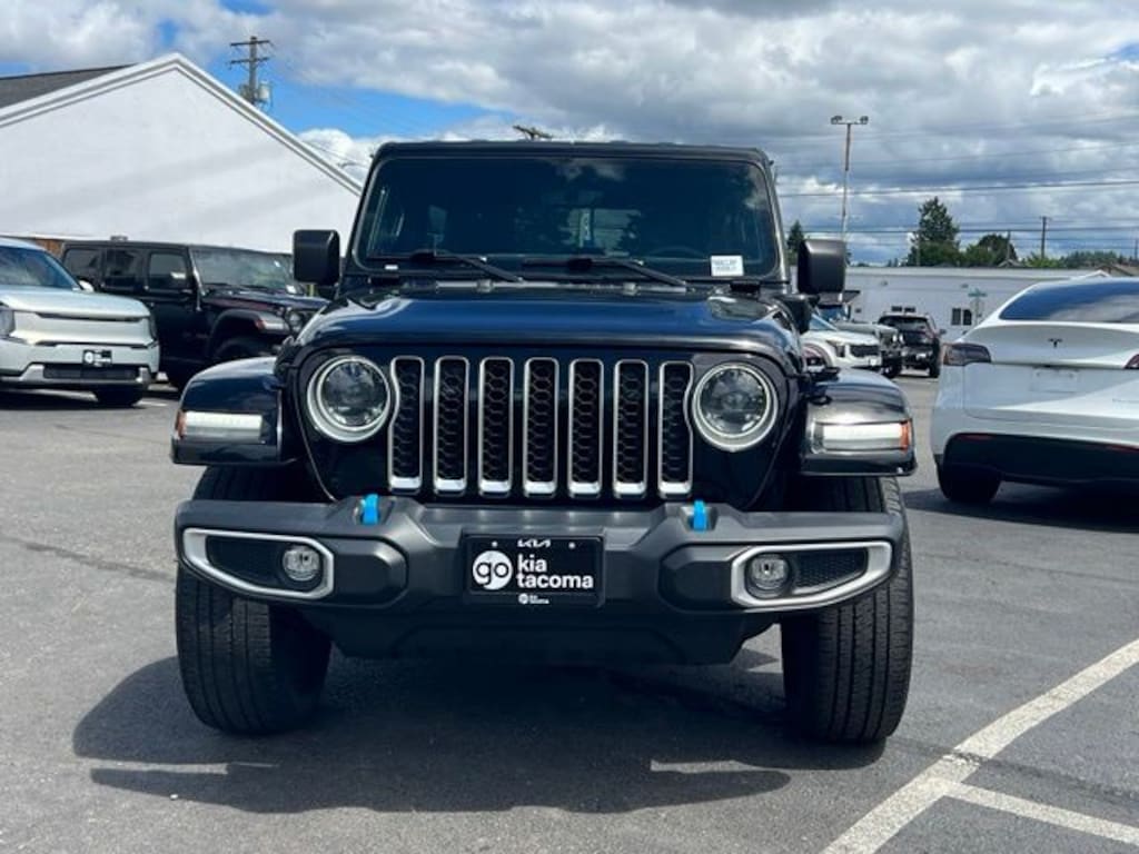 Used 2023 Jeep Wrangler 4xe Sahara SUV
