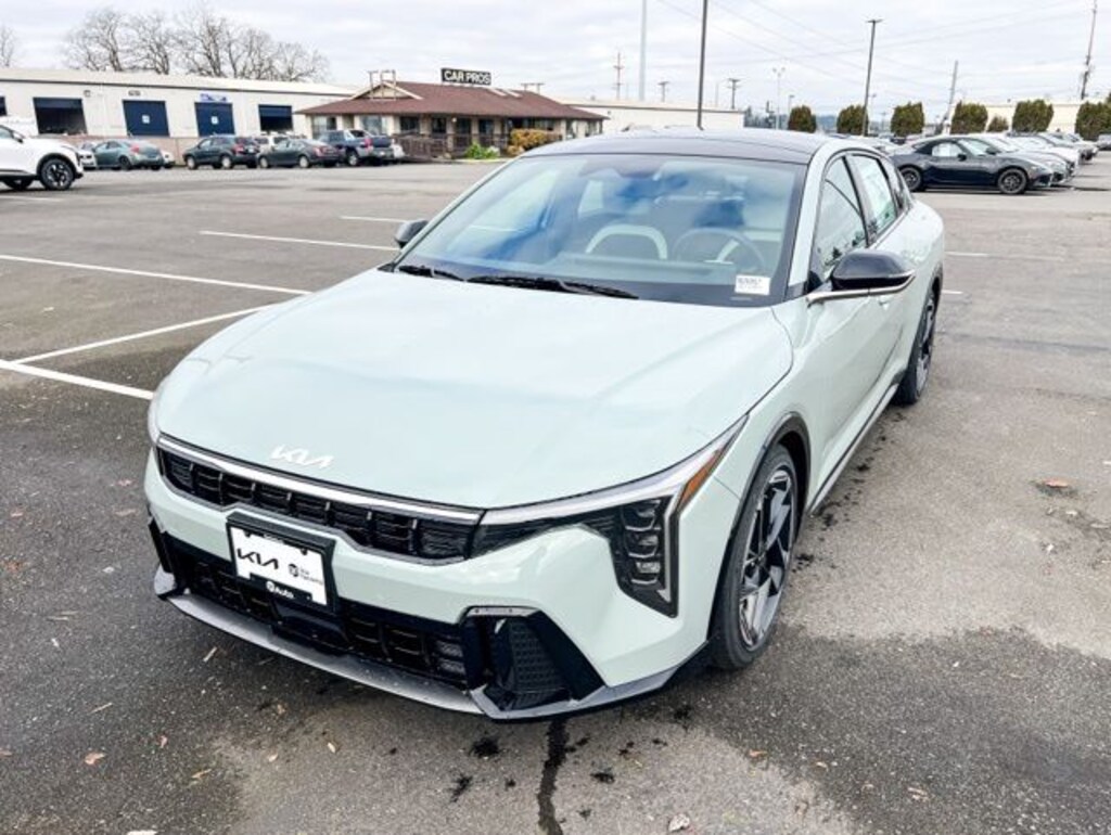 New 2025 Kia K4 GT-Line Sedan