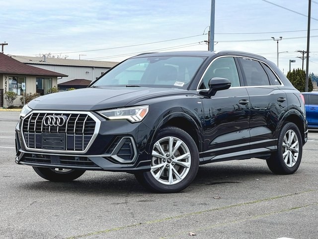 2023 Audi Q3 S Line Premium's photo