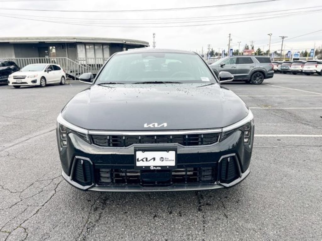 New 2025 Kia K4 GT-Line Sedan