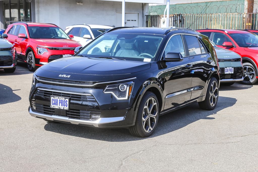 Certified 2025 Kia Niro EX Touring SUV