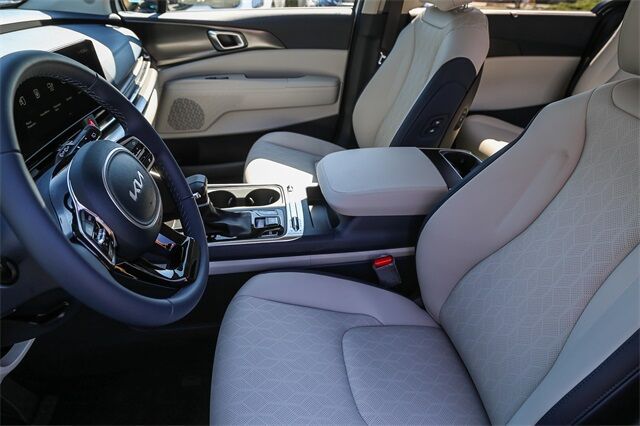 2026 Kia Carnival SX - Photo 15
