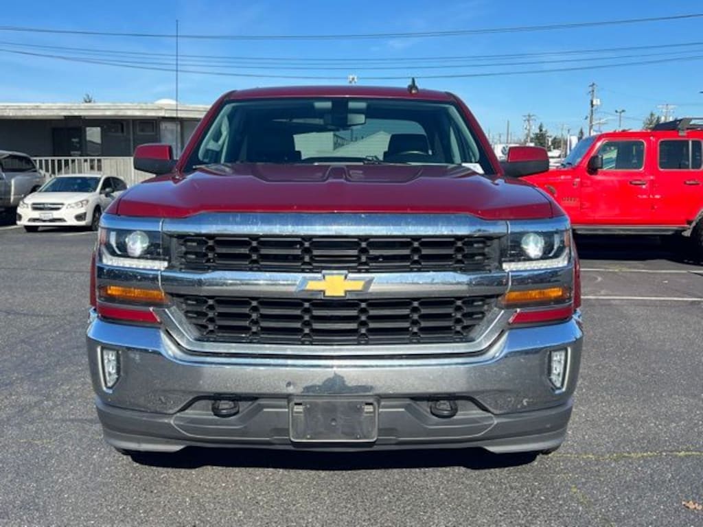 Used 2018 Chevrolet Silverado 1500 LT w/1LT Truck Crew Cab
