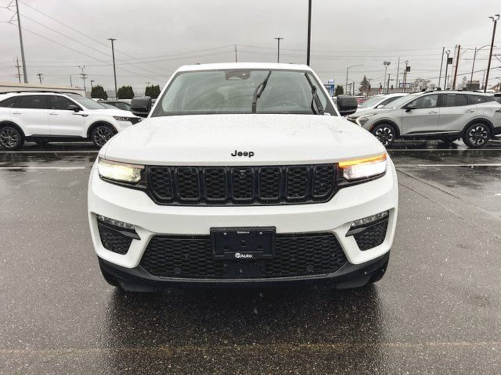 Used 2023 Jeep Grand Cherokee Limited SUV